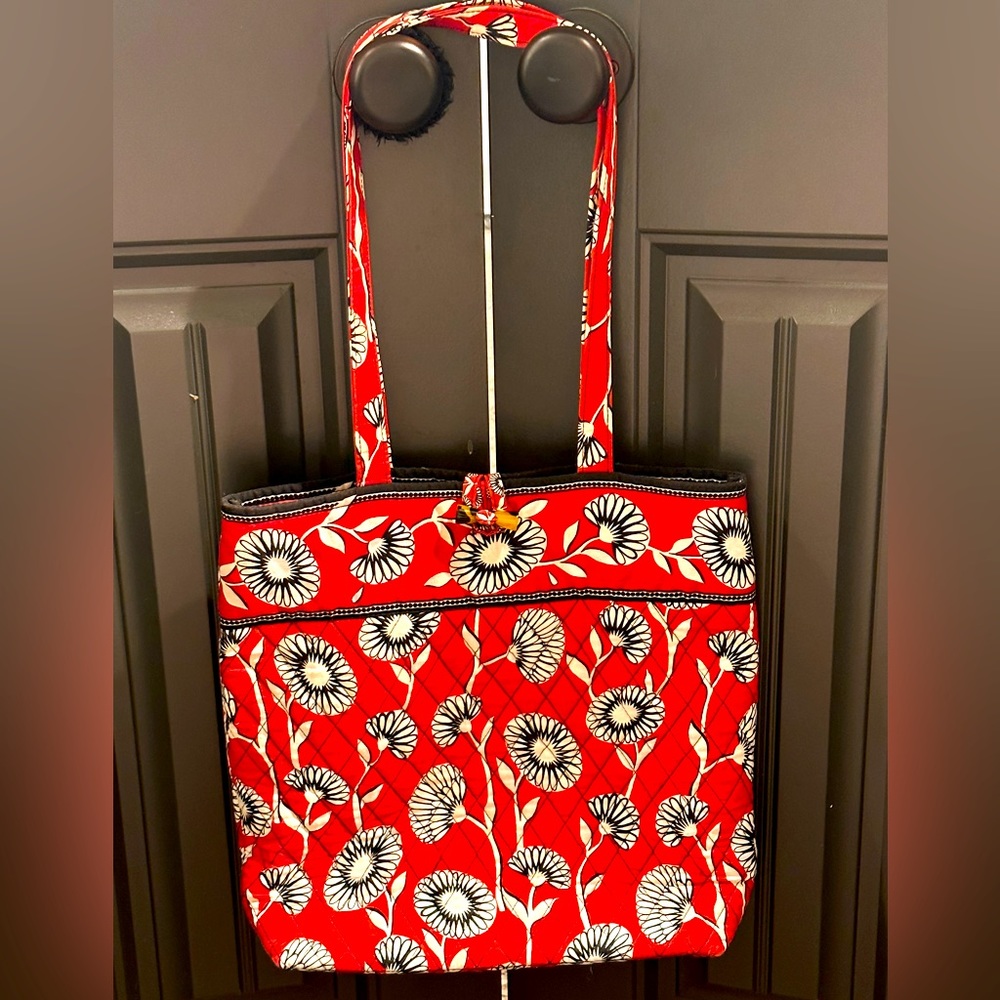 Vera Bradley Deco Daisy-Bright Red Quilted Bag